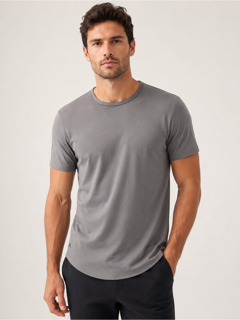 CUTS AO Curve-Hem Tee – Gray – Men’s Size L